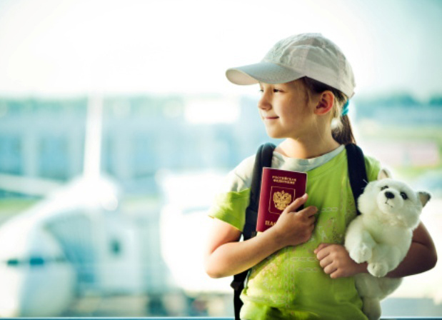 Giấy tờ cần chuẩn bị cho trẻ em khi đi máy bay Vietjet, Bamboo và VNA