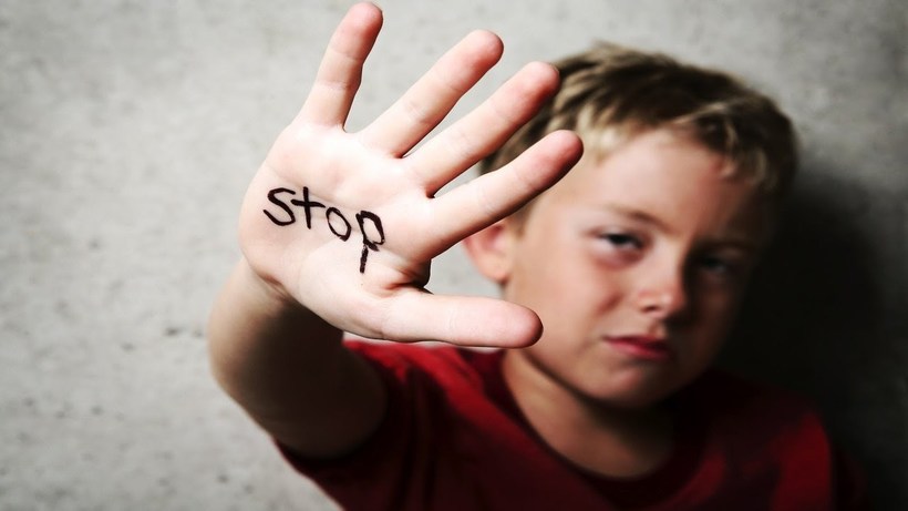 Bạo hành trẻ em là gì? Thực trạng, nguyên nhân và giải pháp?